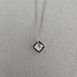 Elegant Silver Pendant Necklace